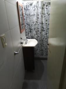 Ένα μπάνιο στο Departamento Mar de Plata 6