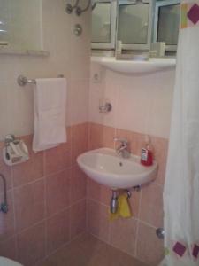 Kúpeľňa v ubytovaní Apartment Sumartin 11658b