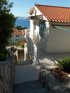Fotografia z galérie ubytovania Apartments with a parking space Podgora, Makarska - 12807 v Podgore