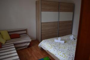 Posteľ alebo postele v izbe v ubytovaní Apartments with a parking space Split - 12846