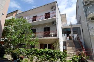 Budova, v ktorej sa apartmán nachádza