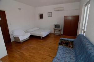 Posteľ alebo postele v izbe v ubytovaní Studio Makarska 12211c