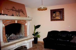 Zdjęcie z galerii obiektu Family friendly house with a swimming pool Brest pod Uckom, Central Istria - Sredisnja Istra - 13005 w mieście Lupoglav +16 zdjęć