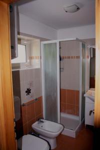 Zdjęcie z galerii obiektu Family friendly house with a swimming pool Brest pod Uckom, Central Istria - Sredisnja Istra - 13005 w mieście Lupoglav