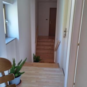 Zdjęcie z galerii obiektu Family friendly house with a swimming pool Brest pod Uckom, Central Istria - Sredisnja Istra - 13005 w mieście Lupoglav