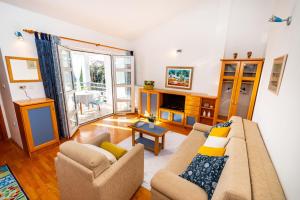 Posezení v ubytování Apartments by the sea Mandre, Pag - 13015