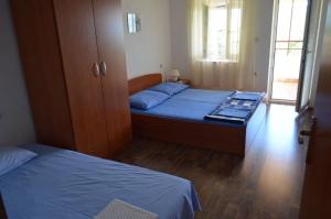 Fotografia z galérie ubytovania Apartments with a parking space Lun, Pag - 13022 v destinácii Lun