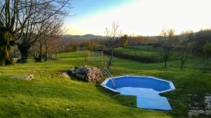 Fotografia z galérie ubytovania Family friendly apartments with a swimming pool Veli Mlun, Central Istria - Sredisnja Istra - 13099 v destinácii Buzet