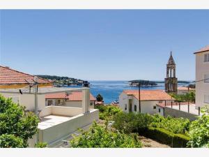Fotografia z galérie ubytovania Apartments by the sea Hvar - 13109 v destinácii Hvar