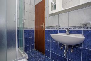 Fotografie z fotogalerie ubytování Apartments by the sea Podgora, Makarska - 13086 v Podgoře