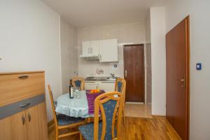 Fotografie z fotogalerie ubytování Apartments by the sea Podgora, Makarska - 13086 v Podgoře