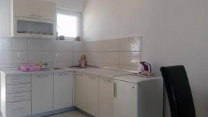 Kuchyň nebo kuchyňský kout v ubytování Apartments by the sea Gradac, Makarska - 13181