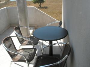 Balkón alebo terasa v ubytovaní Apartments by the sea Nin, Zadar - 13133