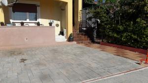 Fotografia z galérie ubytovania Apartments with a parking space Fazana - 13359 vo Fažane