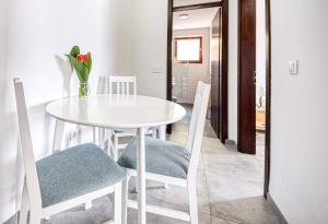 Posezení v ubytování Apartments and rooms by the sea Puntinak, Brac - 12255 + 23 fotografií