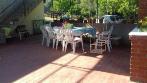 Ein Garten an der Unterkunft Apartments with a parking space Orebic, Peljesac - 12850