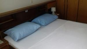 Ein Bett oder Betten in einem Zimmer der Unterkunft Apartments with a parking space Orebic, Peljesac - 12850
