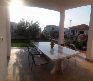 Fotografie z fotogalerie ubytování Apartments by the sea Razanj, Rogoznica - 13507 v Rogoznici