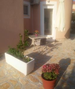 Fotografie z fotogalerie ubytování Apartments by the sea Razanj, Rogoznica - 13507 v Rogoznici