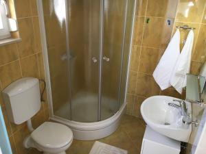 Fotografie z fotogalerie ubytování Apartments by the sea Razanj, Rogoznica - 13507 v Rogoznici