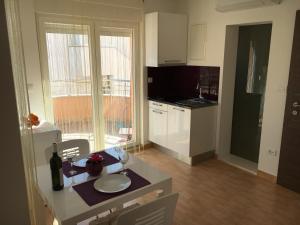 Fotografie z fotogalerie ubytování Apartments by the sea Razanj, Rogoznica - 13507 v Rogoznici