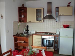 Fotografia z galérie ubytovania Apartments with a parking space Okrug Gornji, Ciovo - 13562 v Trogiri