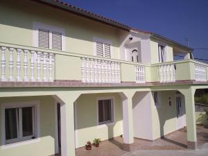 Fotografie z fotogalerie ubytování Apartments by the sea Tisno, Murter - 13588 v destinaci Tisno