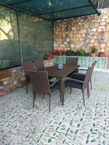 Fotografia z galérie ubytovania Apartments by the sea Trogir - 13623 v Trogiri