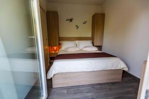 Fotografie z fotogalerie ubytování Apartments by the sea Medici, Omis - 13634 v destinaci Mimice