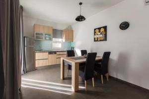 Fotografie z fotogalerie ubytování Apartments by the sea Medici, Omis - 13634 v destinaci Mimice
