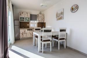 Fotografie z fotogalerie ubytování Apartments by the sea Medici, Omis - 13634 v destinaci Mimice