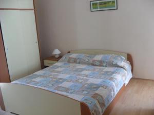 Postel nebo postele na pokoji v ubytování Apartments by the sea Ljubac, Zadar - 14593