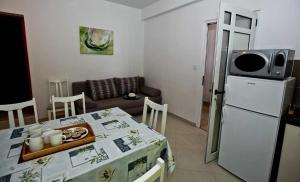 Kuchyň nebo kuchyňský kout v ubytování Apartments by the sea Pakostane, Biograd - 14658