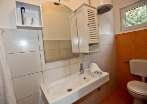 Koupelna v ubytování Apartments by the sea Pakostane, Biograd - 14658