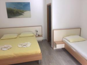 Fotografia z galérie ubytovania Apartments by the sea Starigrad, Paklenica - 14759 v destinácii Starigrad-Paklenica