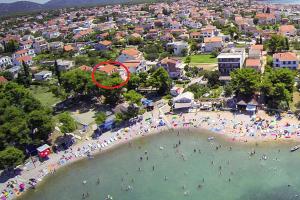 Fotografie z fotogalerie ubytování Apartments by the sea Pirovac, Sibenik - 14820 v destinaci Pirovac