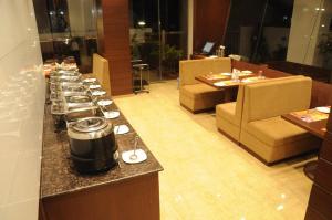 Posezení v ubytování The Altruist Business Hotel Andheri