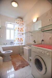 Kúpeľňa v ubytovaní Apartment Trogir 15011a