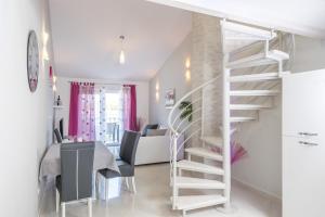 Fotografia z galérie ubytovania Apartments by the sea Cove Pribinja, Hvar - 15083 v destinácii Hvar