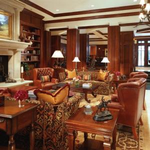 - un salon avec des canapés, des chaises et une cheminée dans l'établissement Aspen Ritz-carlton 3 Bedroom Residence - Ski In, Ski-out, à Aspen