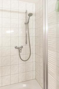 Koupelna v ubytování Hotel-Pension Fünfhaus