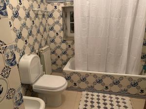 Um banheiro em Quinta Viela Principal