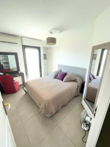 Posteľ alebo postele v izbe v ubytovaní Grand 3 pièces avec terrasse vue mer tout confort + 7 fotografií