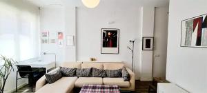 Fotografie z fotogalerie ubytování FLORIT FLATS - The Canovas Apartment ve Valencii + 2 fotografie