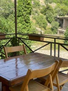 Balkón nebo terasa v ubytování Ojakh Resort