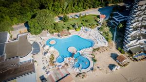 an overhead view of a large pool in a resort at Hotel Gergana - Ultra All Inclusive in Albena