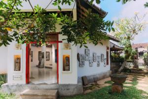 Rumah Paros & Gallery外面的花园