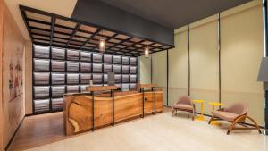 ibis Bengaluru Hebbal - An Accor Brand的休息区
