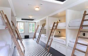 Ein Bett oder Betten in einem Zimmer der Unterkunft Hello I'm Local - Boutique Hostel