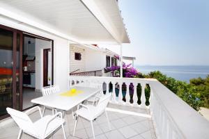 Balkón nebo terasa v ubytování Apartments by the sea Prizba, Korcula - 149